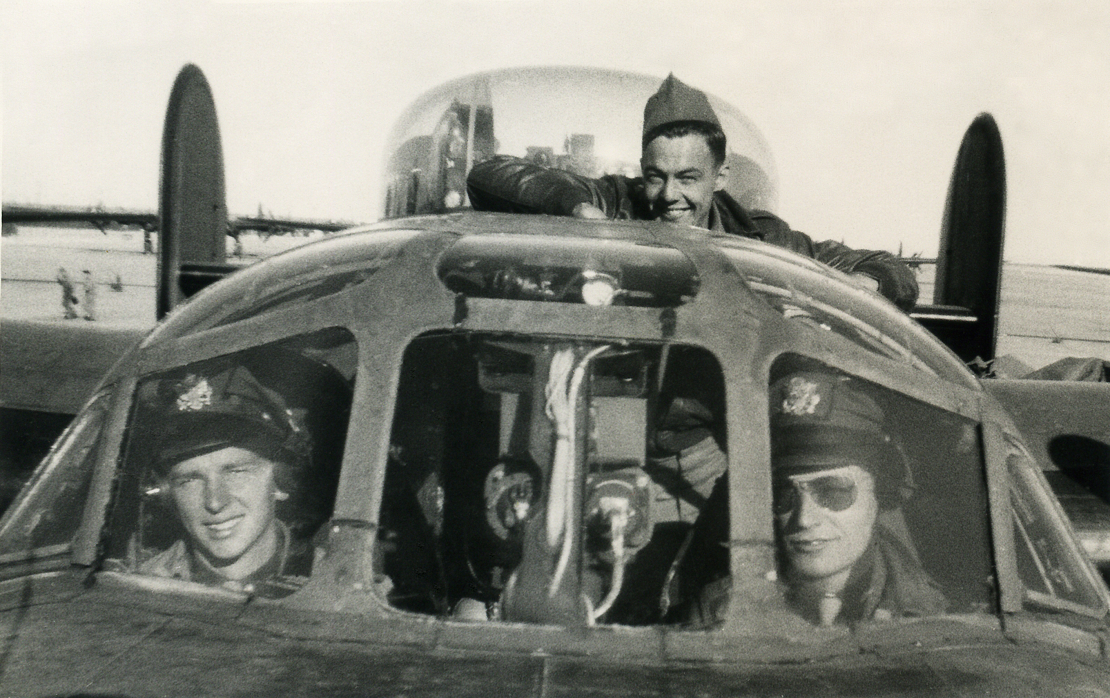 Dad on L, Hugh Caroll, Pilot on R, Photo Courtesy of Steve Whitby